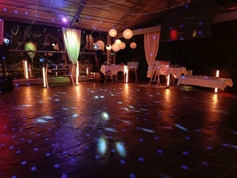 Stort dansegulv. Park13 Glassal, Aarhus